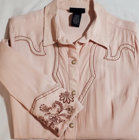 Wrangler Tops - Wrangler Retro Light Pink Western Shirt With Embroidery And Pearl Buttons. Sz S